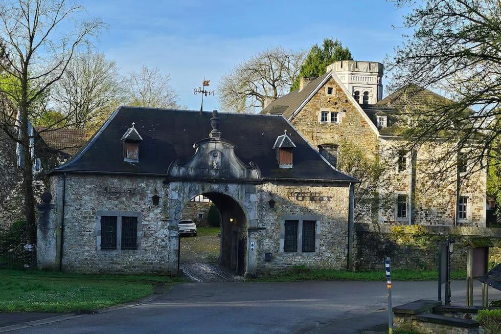 Das Ganze Chateau Thor - Bis Zu 20 Personen Villa Lontzen Buitenkant foto